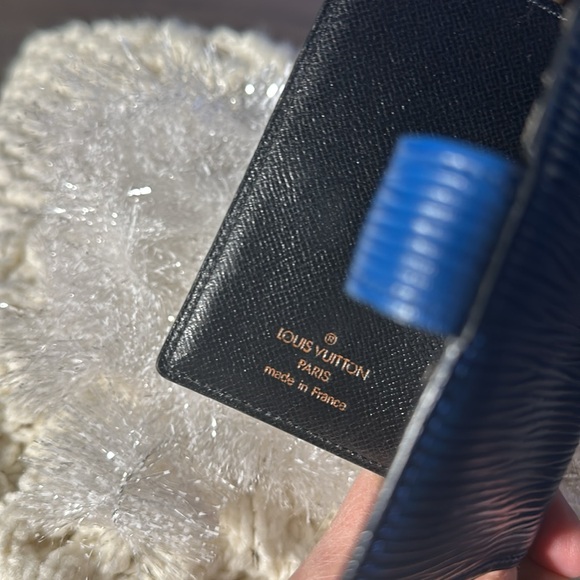 💙AUTHENTIC LOUIS VUITTON EPI SNAP WALLET - Picture 3 of 6